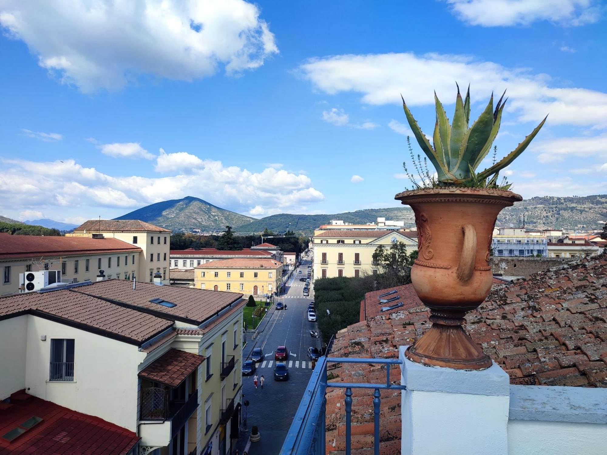 Terrazza Reale - Suite 2 Caserta Exterior photo